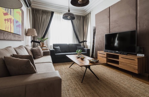 Makrigianni Apartment | Acropolis Elegant Residence, Prime Acropolis Location, Superb Views.