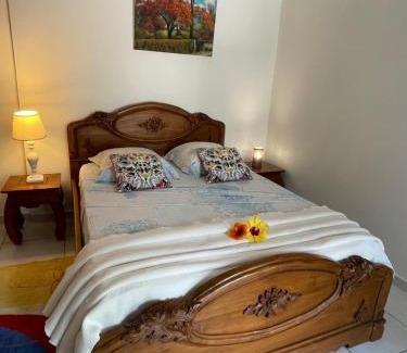 Saint-Joseph Bed & Breakfast | Adénora