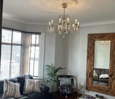 Grangetown House | Adanhouse-stockland spacious 5 bedroom house sleeps 12 private garden