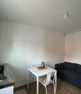 Bourgeonniere-Petit Port Apartment | Adar 01