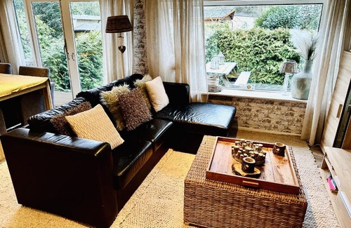 Krachtighuizen House | aday - Cozy cottage with terrace