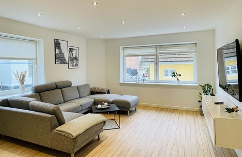 Norresundby Apartment | aday - Elegant and Bright apartment close to the airport