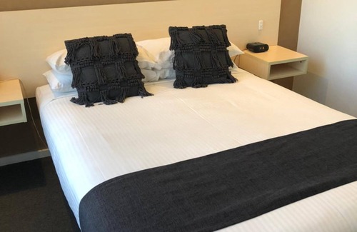 Brooklyn Park Hotel | Adelaide Airport Motel