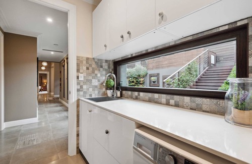 Upper Sturt House | Adelaide Hills Luxury With Pool Near Stirling