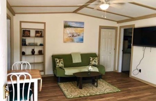 Lake Luzerne-Hadley Apartment | Adirondack Apartment-Lake Luzerne