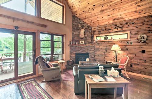 Glenfield House | Adirondack Cabin on Peaceful Lake Near Glenfield!