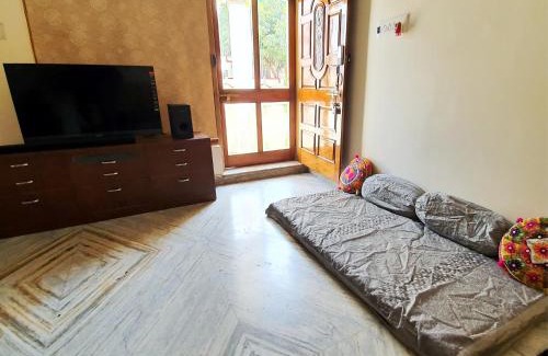 Jabalpur Apartment | Aditya Premium HomeStay- Furnished Air Conditioned- 2BHK