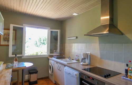 Nyons Apartment | Adjoining apartment country house with superb views south.