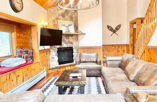 Jay House | ADK Cabin with Hot Tub, Near Whiteface, Lake Placid, Fire Pit, Game Rm