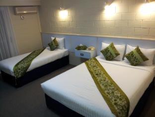 Nelson Bay Hotel | Admiral Nelson Motor Inn