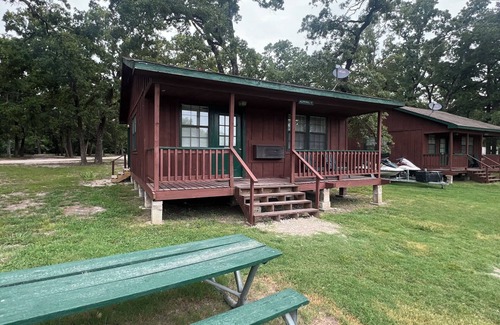 West Tawakoni Cabin | Admirals Cabin