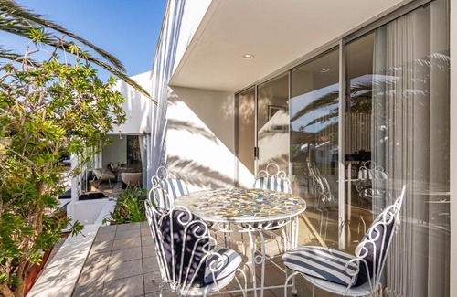 Marina da Gama Bed & Breakfast | Admiralty Bed & Breakfast