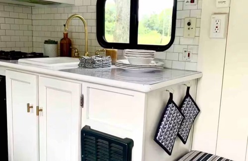 Denham Springs House | Adorable 1 bedroom camper
