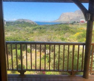 Kleinmond House | Adorable 2 bedroom seaside vacation home