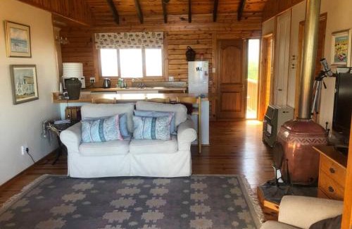 Kleinmond House | Adorable 2 bedroom seaside vacation home