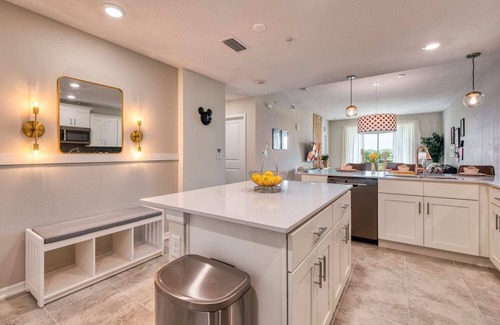 Kissimmee Condo | Adorable 2 BR close to Disney Storey Lake
