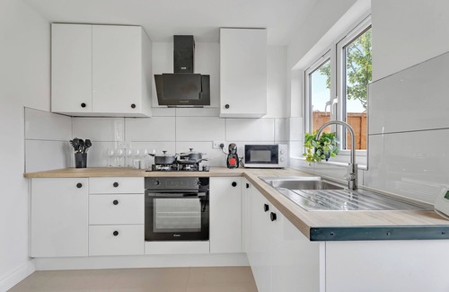 Nottingham House | Adorable 3-bedroom House with WiFi in Charming Nottingham