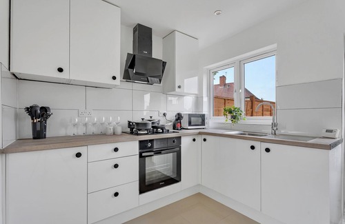Nottingham House | Adorable 3-bedroom House with WiFi in Charming Nottingham
