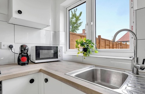 Nottingham House | Adorable 3-bedroom House with WiFi in Charming Nottingham