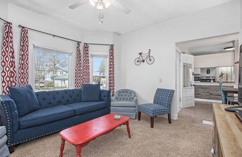 Macatawa Cottage | Adorable Lake Cottage with Views of Lake Macatawa