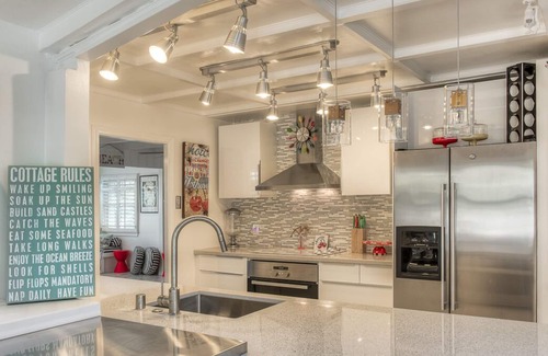 Balboa Peninsula Cottage | Adorable Remodeled Beach Cottage.