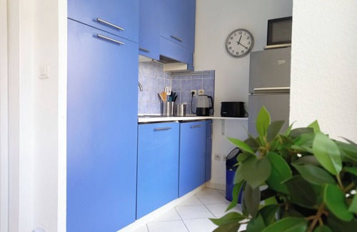 Cros-de-Cagnes Apartment | Adorable studio 200m from the sea. Fresh, well equipped and close from shops.