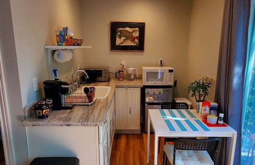 Ventura Apartment | Adorable Studio