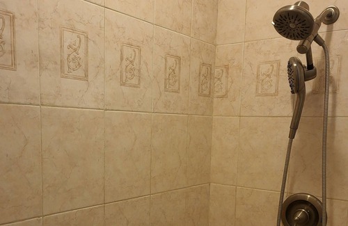 Temple Crest Apartment | Adorable Suite Place Front the River