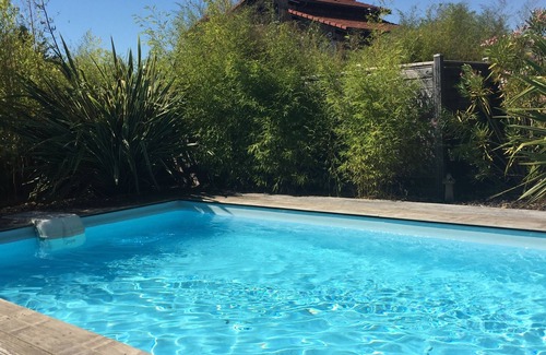 Gujan-Mestras Villa | Adorable wooden house with swimming pool on the coastal path