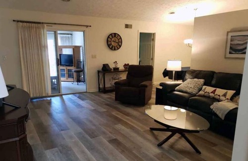 Mechanicsburg House | Adult Executive House 3B/2B Single Story w/ Garage