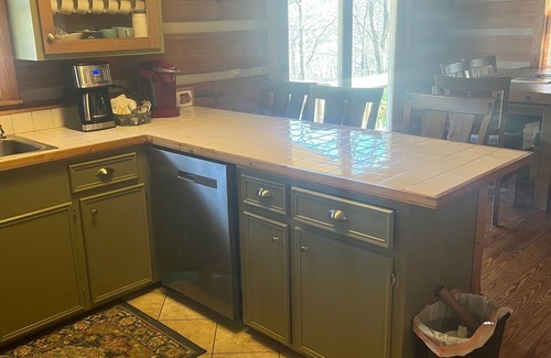 Franklin Cabin | Adventure Awaits at this 4 bedroom Chink-log Cabin