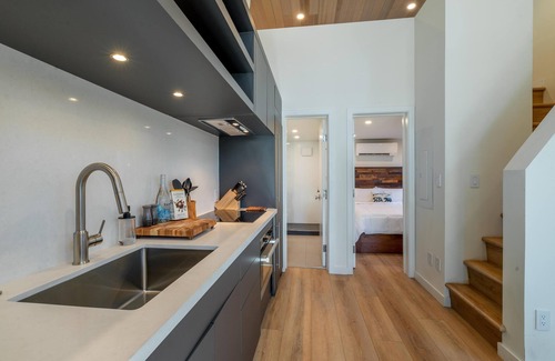 Truckee Cabin | Adventure Cabin 45 (pet friendly) - Luxurious Adventure Cabin