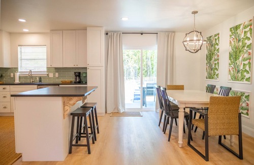 Ocean Springs House | Adventure on Arbor - close to the beach & downtown - includes a golf cart!