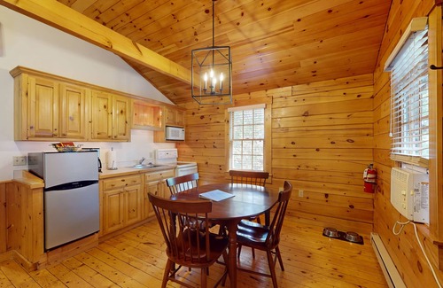 Northport Cabin | Adventure starts here in this dog-friendly cabin with kitchen, firepit & trails