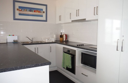 Yorke Peninsula Hotel | Aegean, Black Point, South Australia