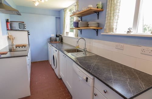Menai Bridge Cottage | Ael Y Bryn