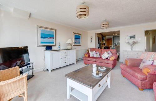 Mumbles House | Ael Y Don, Langland