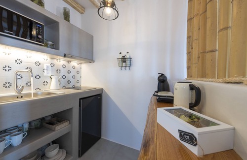 Adamas Apartment | Aelia Suites Milos