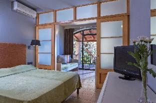 Dafnata Resort | Aeolos Beach Resort