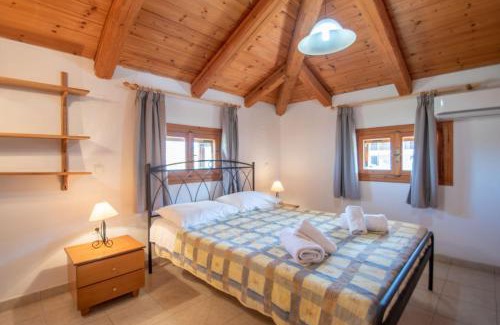 Ano Vasilikos Apartment | Aeolos Zante Villas - Zefyros Maisonette, with shared heated pool