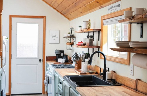 Wrightwood Apartment | Aery Pines|1 Block to Village, Pets OK, EV Charge