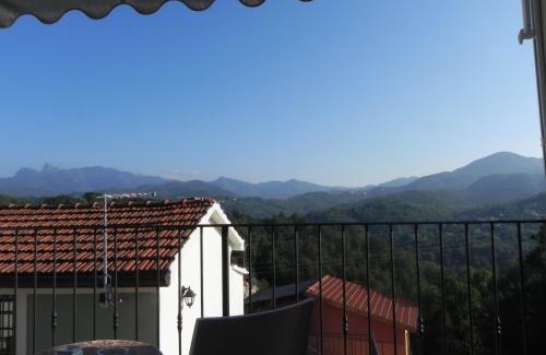 San Terenzo Monti Apartment | Affittacamere Borgo degli Artisti boutique rooms