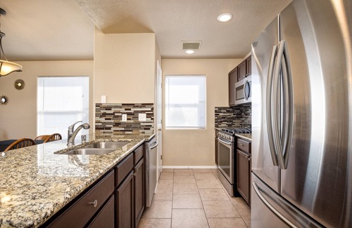 Las Cruces House | Affordable 3 Bedroom, 2 Bath Home! Close to Hwy 70, WSMR and NASA, Short term