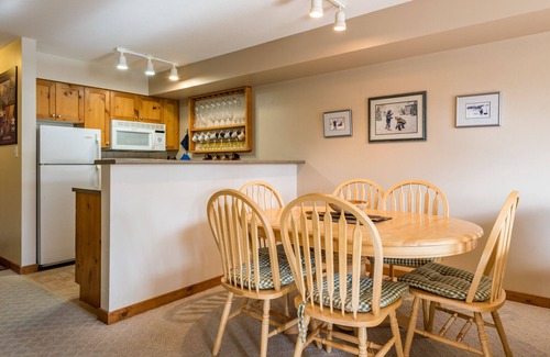 Silver Star Mountain Condo | Affordable fully equipped Creekside condo - gas fireplace, BBQ, pet-friendly!