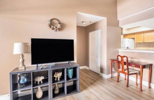 Las Vegas Condo | Affordable & Convenient Condo Near Vegas Strip