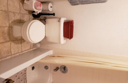 Maitland Condo | Affordable Convenient Pet-friendly family space