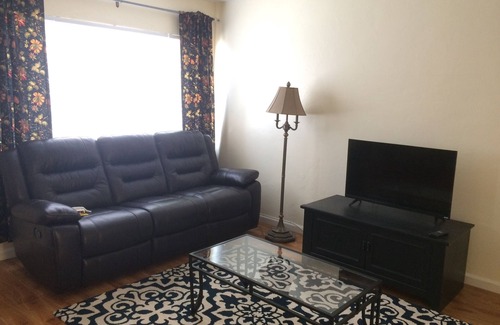 La Mesa House | Affordable Escape #4,kitch,yard, pets ok, wifi, 10 min to San Diego