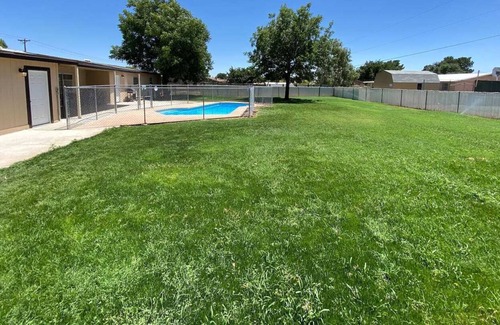 Las Cruces House | Affordable Getaway with a POOL and the Perks