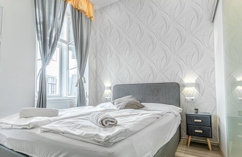 Mariahilf Hotel | Affordable Hotel room for 2