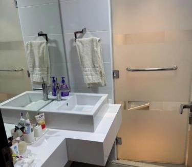 Trade Center Apartment | Affordable master bedroom hotel apartment